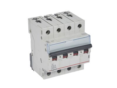 Wyłącznik nadprądowy S 304 4P C 0,5A 6000A serii TX3 | 403553 Legrand